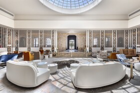 Lady Stern Hotel