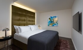 Lady Stern Hotel