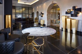 Lady Stern Hotel