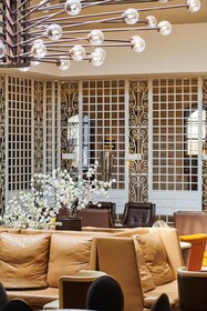 Lady Stern Hotel