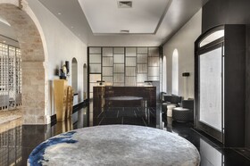 Lady Stern Hotel