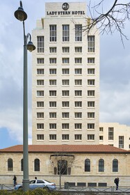 Lady Stern Hotel