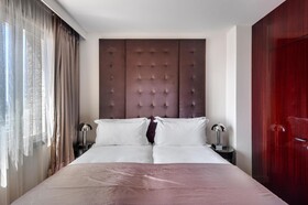 Lady Stern Hotel