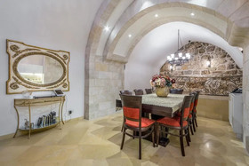 Western Wall Luxury House