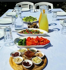 Grand Vista Exclusive Boutique Hotel