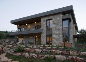 Pnai Villa