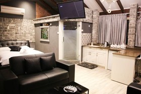 The Belvedere Boutique Suite