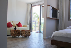 Boutique Hotel Yarden Estate
