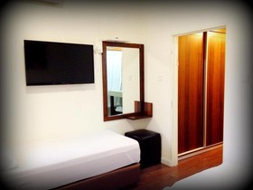 Aviv Holiday Flat