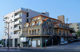 Aviv Hostel