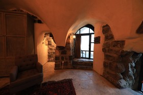 Dona Castle
