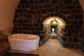Dona Castle