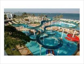 Gai Beach Resort Spa Hotel