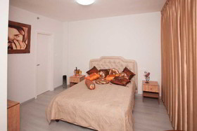 Elis Hotel