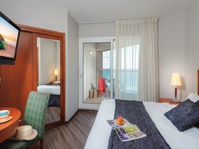 Arena Hotel Bat Yam