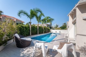 Magical Villa In Herzliya