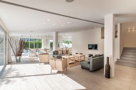 Magical Villa In Herzliya