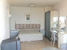 Blue Weiss Hotel