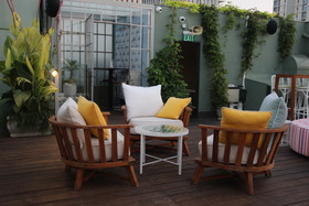 Alma Hotel and Lounge