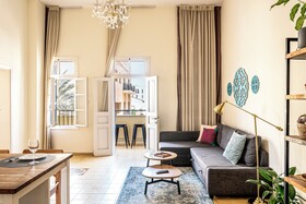 Blondie Jaffa Aparthotel