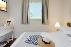 Dizengoff Suites