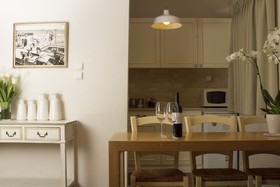 Dizengoff Suites