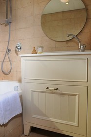 Dizengoff Suites
