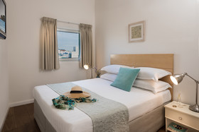 Dizengoff Suites