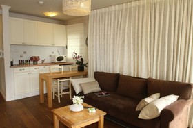 Dizengoff Suites