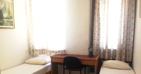 Momo's Hostel