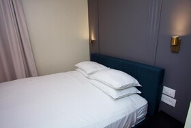 Moon TLV Hotel