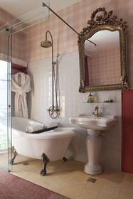 The Elliot Boutique Hotel