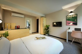Pixel – An Autonomous Hotel by Loginn
