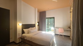 Pixel – An Autonomous Hotel by Loginn