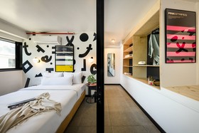 Pixel – An Autonomous Hotel by Loginn