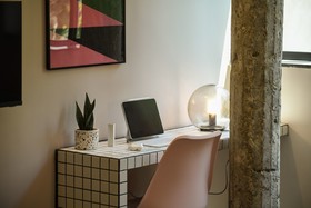 Pixel – An Autonomous Hotel by Loginn
