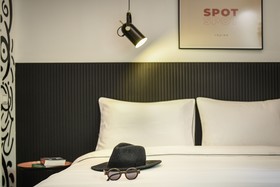 Pixel – An Autonomous Hotel by Loginn