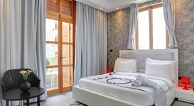 Residence Suites