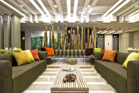 Sadot Hotel