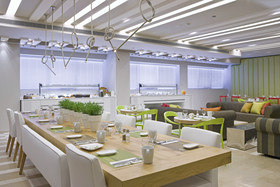 Sadot Hotel