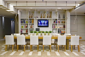 Sadot Hotel