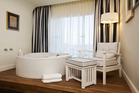 Shalom Hotel And Relax