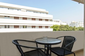 Star Apartments