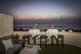 TLV 88 Boutique Sea Hotel
