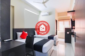 Capital O 70043 Limestone Luxury Rooms