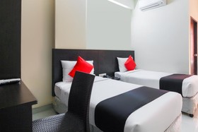 Capital O 70043 Limestone Luxury Rooms