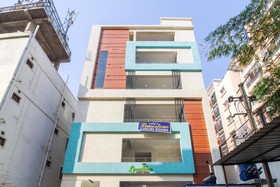 Capital O 70043 Limestone Luxury Rooms