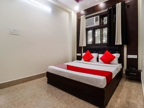 OYO 73851 Hotel Hyderabad Comfort Lakdikapul