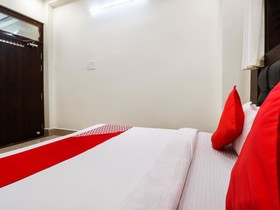 OYO 73851 Hotel Hyderabad Comfort Lakdikapul