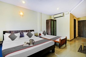 OYO Townhouse 81794 Banjara Hills
